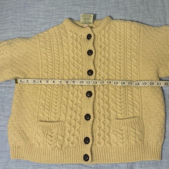 Pure Wool Made in Ireland by Carraig Donn Cozy Cream/beige Cable Knit Sweater - Picture 7 of 7